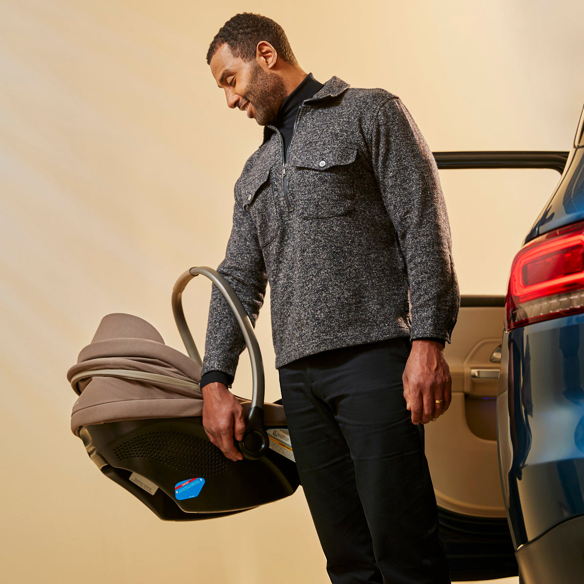 Ambra Ultra-Lightweight Infant Car Seat by Mythora